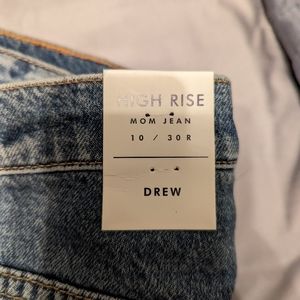 Lucky Brand Drew Mom Jean 10/30R